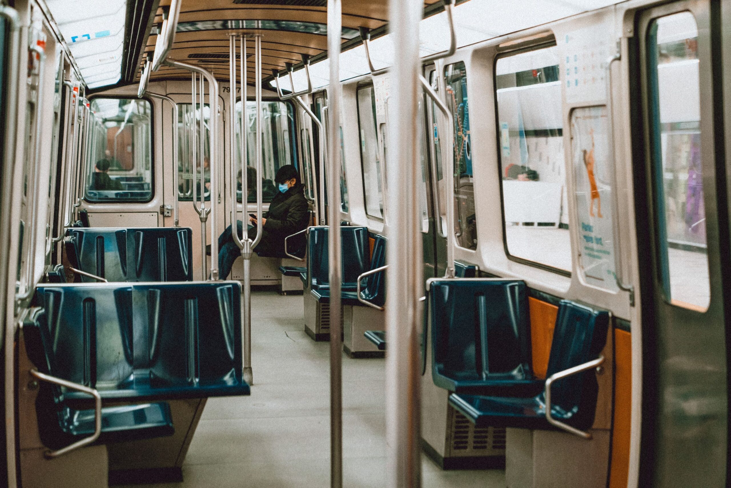 Image of inside of a Montreal subway.